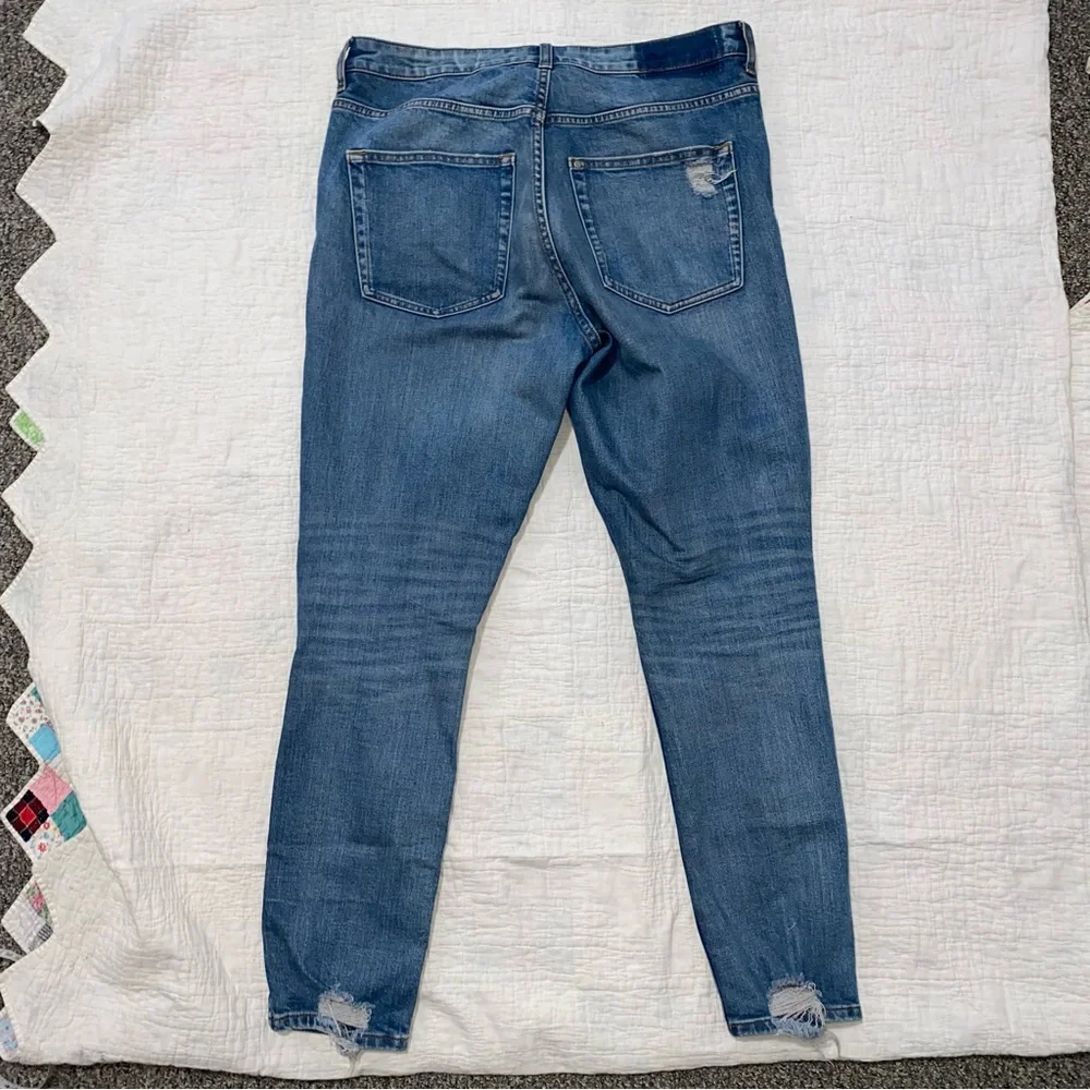 H&M &Denim Men’s 33 Waist Vintage Skinny Destroyed Distressed Used Condition